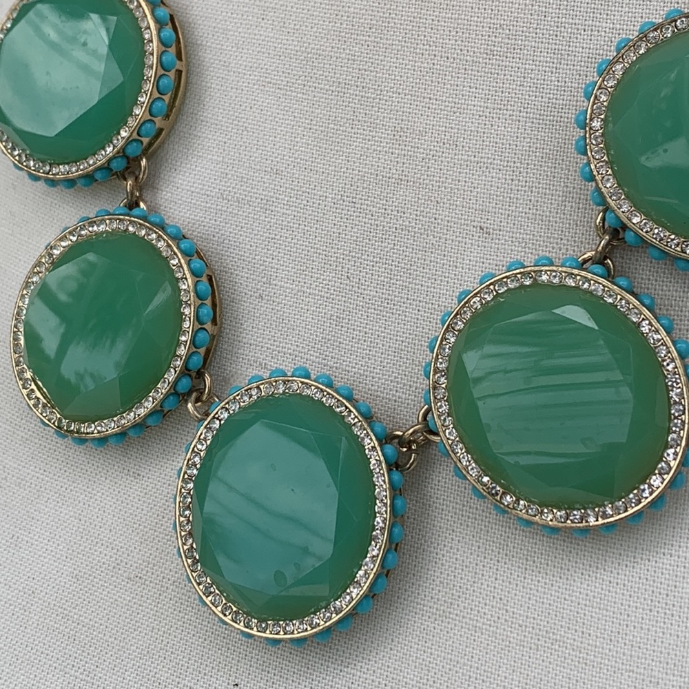 Banana Republic statement necklace - NWOT - Picture 3 of 7